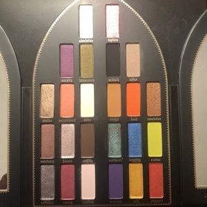 Kat von d saint and sinner eye shadow palette